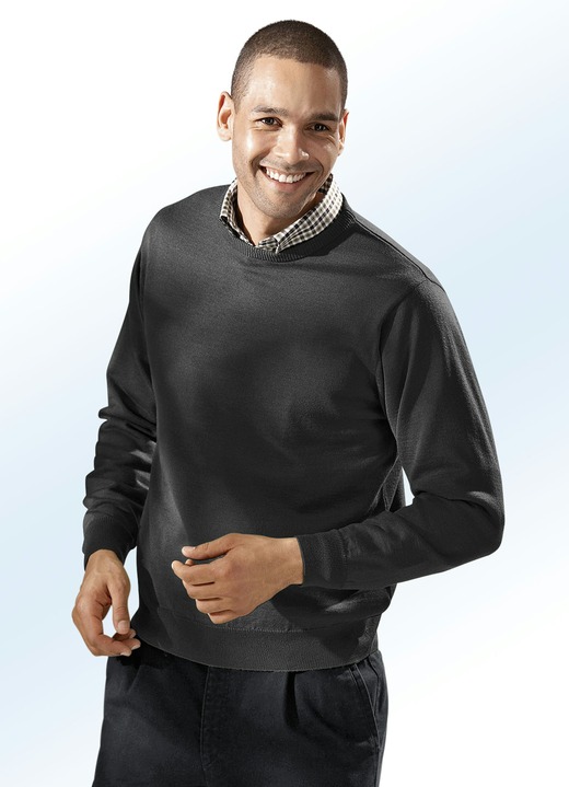 Hemden, Pullover & Shirts - Pullover in 4 Farben mit rundem Halsausschnitt Hemden, Pullover & Shirts - Pullover in 4 Farben mit rundem Halsausschnitt, in Größe 046 bis 062, in Farbe SCHWARZ