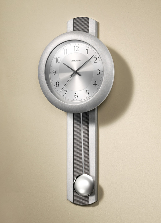 - Wanduhr mit Pendel und Funkuhrwerk, in Farbe SILBER, in Ausführung Silber