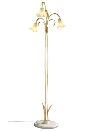 Stehlampe, 3-flammig, mit blütenförmigen Lampenschirmen