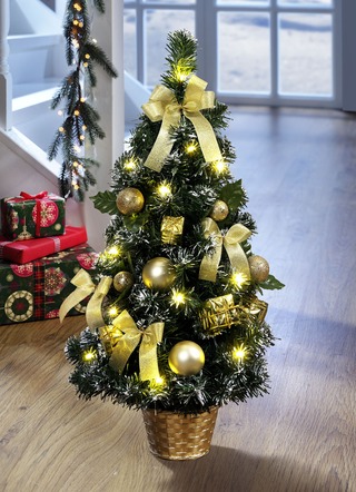 Beleuchteter Weihnachtsbaum