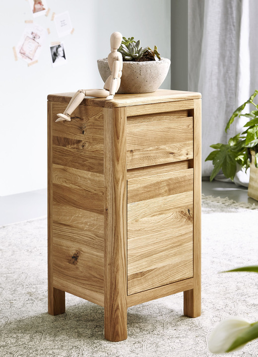 Sideboards & Kommoden - Kommode aus geöltem Massivholz, in Farbe WILDEICHE, in Ausführung niedrig Ansicht 1