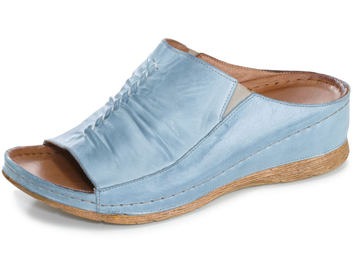 Komfortschuhe - Gemini Pantolette mit seitlichen Gummizügen, in Größe 036 bis 042, in Farbe HELLBLAU Ansicht 1