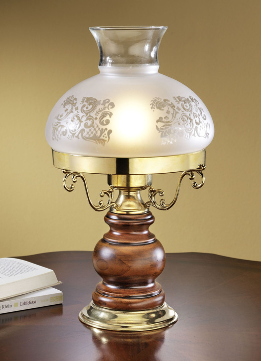 Lampen & Leuchten - Tischlampe aus massivem Messing mit Fuss aus massivem Erlenholz, in Farbe NUSSBAUM Ansicht 1