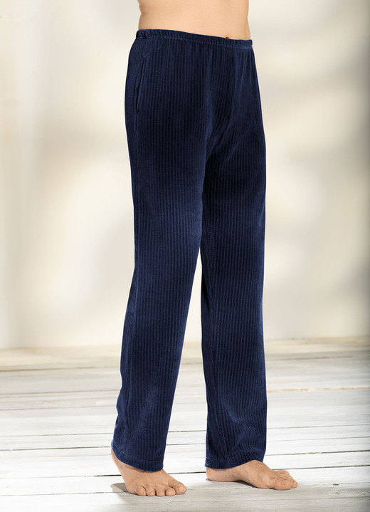 Freizeitmode & Bademäntel - Hose mit bequemem Dehnbund rundum in 2 Farben Freizeitmode & Bademäntel - Hose mit bequemem Dehnbund rundum in 2 Farben, in Größe 024 bis 062, in Farbe MARINE