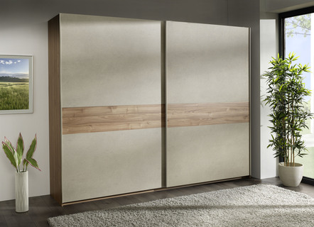 Schwebetürenschrank in moderner Optik