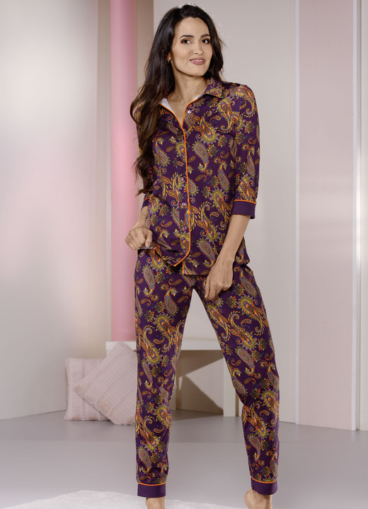 Schlafanzüge & Shortys - Laurina Pyjama mit durchgehender Knopfleiste Schlafanzüge & Shortys - Laurina Pyjama mit durchgehender Knopfleiste, in Größe 036 bis 054, in Farbe PFLAUME-BUNT
