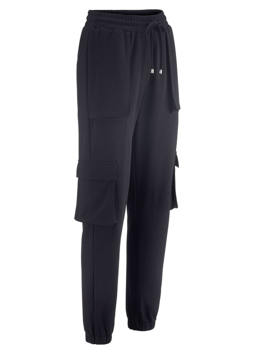Damenmode - Cargohose im Joggpant-Style, in Größe 018 bis 052, in Farbe SCHWARZ Ansicht 1