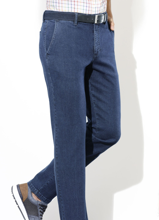 Hosen - Superstretch-Jeans von «Suprax» in 4 Farben Hosen - Superstretch-Jeans von «Suprax» in 4 Farben, in Größe 024 bis 062, in Farbe JEANSBLAU