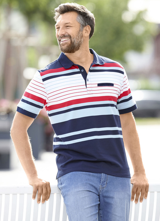 Hemden, Pullover & Shirts - Poloshirt mit Brusttasche Hemden, Pullover & Shirts - Poloshirt mit Brusttasche, in Größe 046 bis 062, in Farbe MARINE-WEISS-ROT