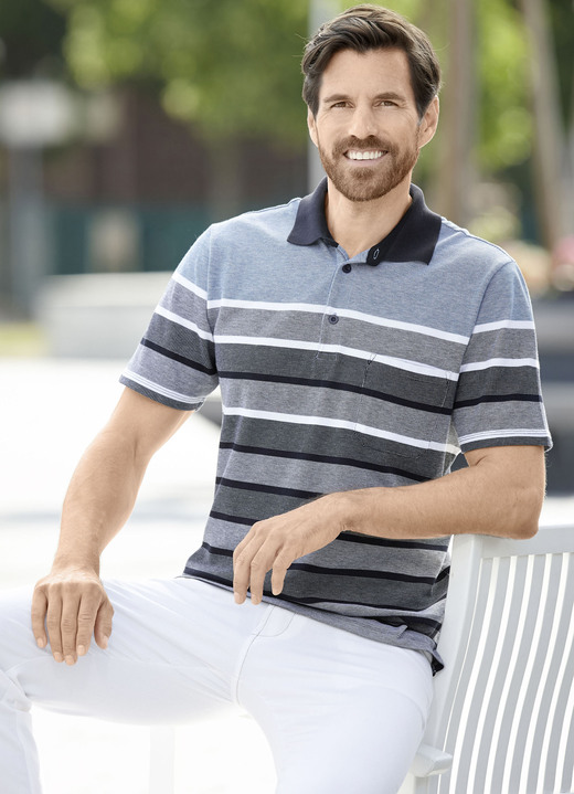 Hemden, Pullover & Shirts - Poloshirt mit kleinen Seitenschlitzen, in Größe 046 bis 062, in Farbe SCHWARZ-GRAU-HELLBLAU