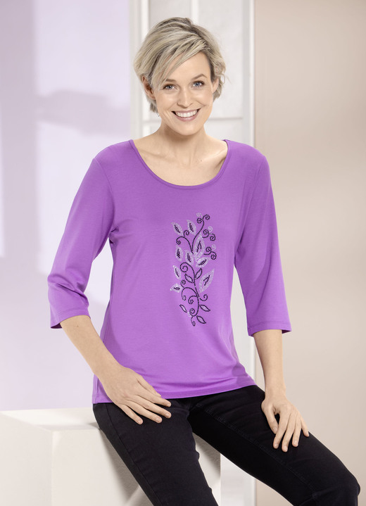 Shirts - Shirt mit Strasssteinen in 2 Farben Shirts - Shirt mit Strasssteinen in 2 Farben, in Größe 036 bis 052, in Farbe LILA