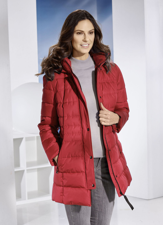 Jacken, Mäntel, Blazer - Funktionsjacke mit abnehmbarer Kapuze, in Größe 018 bis 052, in Farbe ROT Ansicht 1