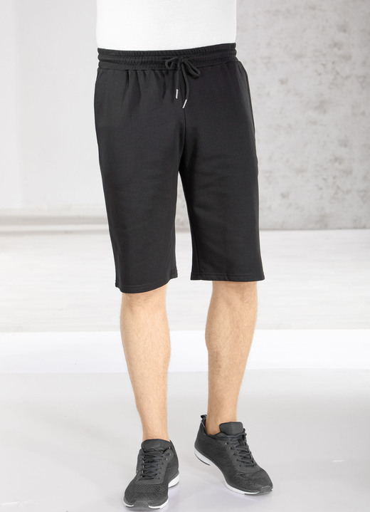 Sport- & Freizeitmode - Shorts in 4 Farben Sport- & Freizeitmode - Shorts in 4 Farben, in Größe 3XL (64/66) bis XXL (60/62), in Farbe SCHWARZ