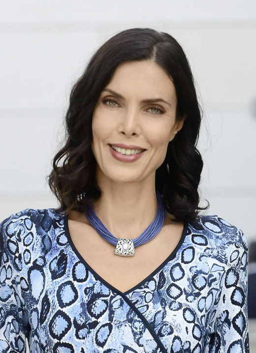Damen-Modeschmuck - Kordelkette mit Anhänger, in Farbe DUNKELBLAU Ansicht 1