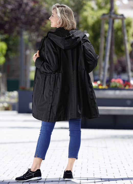 Jacken, Mäntel, Blazer - Funktions-Kurzmantel mit abnehmbarer Kapuze Jacken, Mäntel, Blazer - Funktions-Kurzmantel mit abnehmbarer Kapuze, in Größe 036 bis 054, in Farbe SCHWARZ