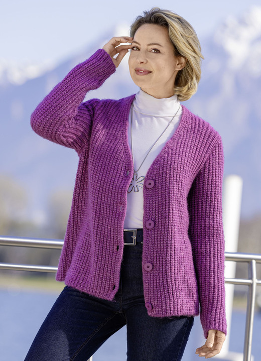Jacken, Gilets & Sets - Strickjacke in superflauschigem Grobstrick Jacken, Gilets & Sets - Strickjacke in superflauschigem Grobstrick, in Größe L(44/46) bis XXL(52/54), in Farbe BEERE MELIERT