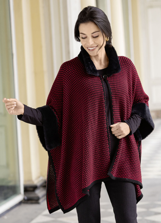Jacken, Gilets & Sets - Poncho mit Kunstpelzbesätzen, in Größe 1(36-42) bis 3(50-54), in Farbe SCHWARZ-ROT Ansicht 1