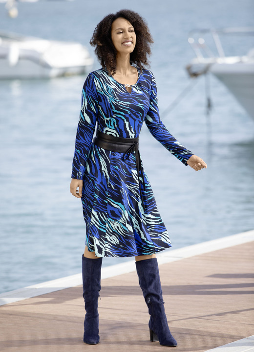 Freizeitkleider - Kleid in Schlupfform, in Größe 036 bis 052, in Farbe ROYALBLAU-MINT-SCHWARZ-BUNT Ansicht 1