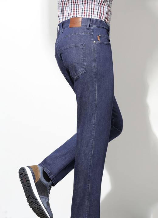 Hosen - «Francesco Botti»-Jeans mit Komfortbund in 3 Farben Hosen - «Francesco Botti»-Jeans mit Komfortbund in 3 Farben, in Größe 024 bis 062, in Farbe DUNKELJEANS