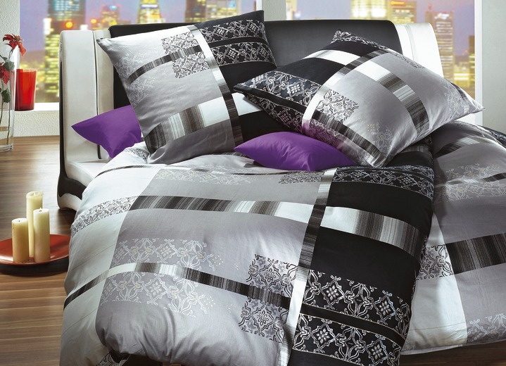 Bettwäschegarnituren - Topmodische Bettwäsche-Garnitur in pflegeleichten Qualitäten, in Größe 112 (80/80 cm + 135/200 cm) bis 412 (2x 80/80 + 2x 135/200 cm ), in Farbe SILBER Ansicht 1
