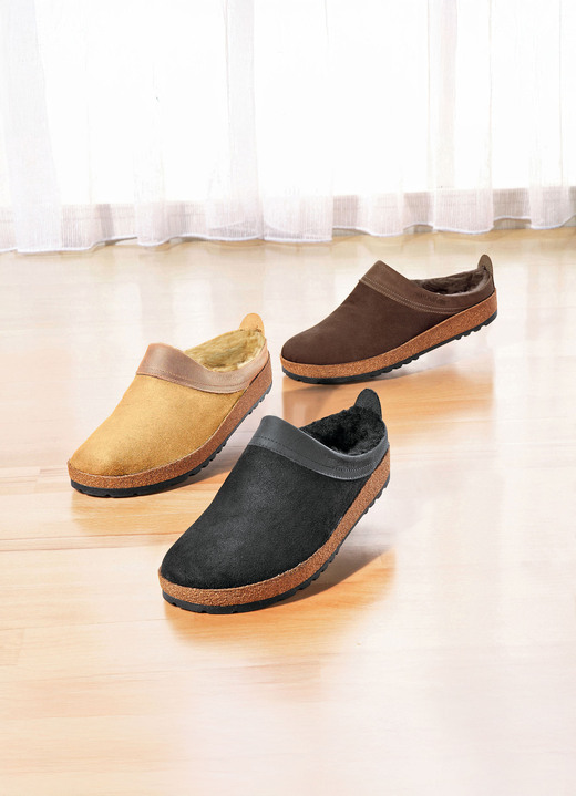 Hausschuhe - «Haflinger» Lammfell-Clog in verschiedenen Farben für Damen und Herren, in Größe 036 bis 046, in Farbe BEIGE Ansicht 1