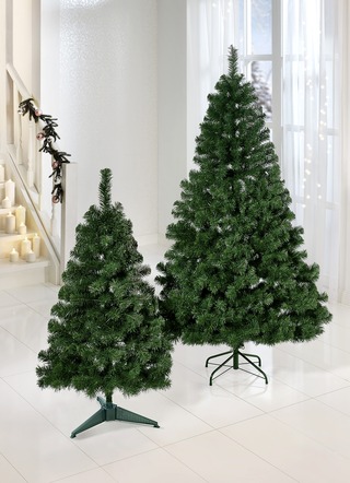Weihnachtsbaum mit Ständer