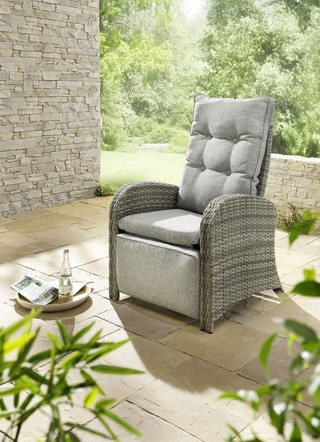 Grosszügiger Komfort-Sessel mit passendem Sitzkissen