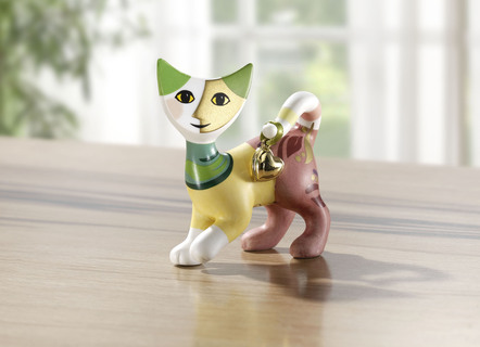 Katze mit Herz aus dem Hause Goebel