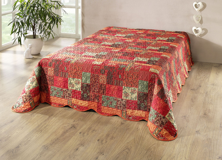 - Tagesdecke und Kissenbezüge in moderner Patchwork-Optik mit Uni-Rückseite, in Größe 914 (Doppelbett, 280x210 cm bis 926 (Kissenbezug, 80x 80 cm), in Farbe TERRA-BUNT Ansicht 1