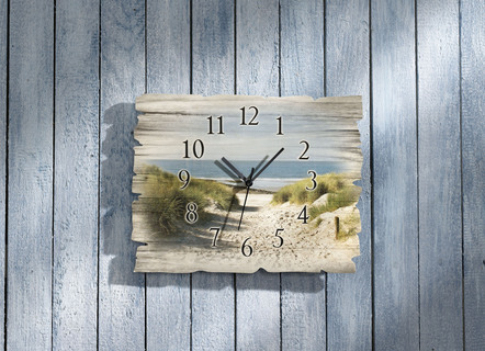 Wanduhr aus Holz