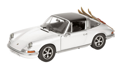 Porsche 911 S Targa Skiuralub von Schuco