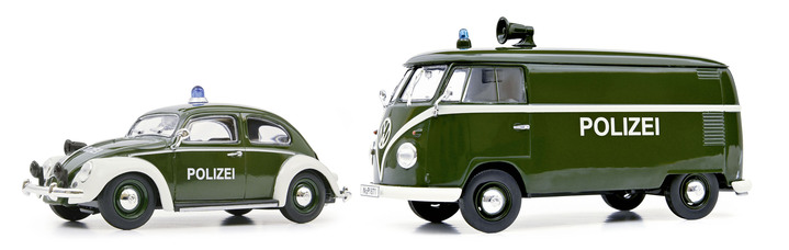 - VW-Käfer + VW T1 Kastenwagen, Polizei-Edition von Schuco, in Farbe DUNKELGRÜN