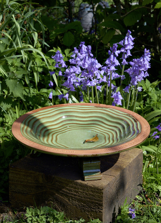 Gartendekoration - Vogeltränke Echo aus frostfestem Terrakotta, in Farbe GRÜN-BRAUN