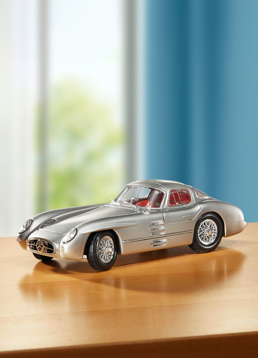 Sammlermodelle - Mercedes 300SLR Uhlenhaut Coupe ´55, in Farbe SILBER