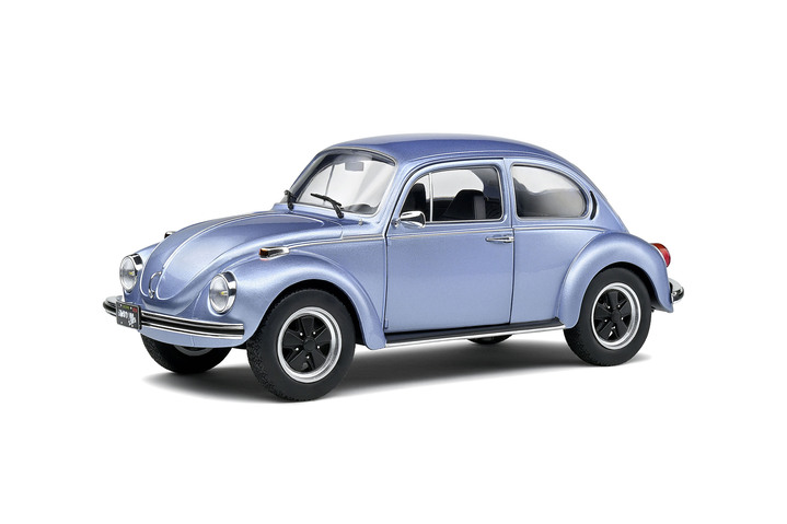 - VW Beetle 1303, in Farbe BLAU-METALLICBLAU