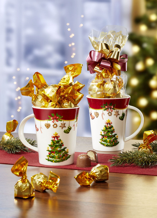 - Kaffeebecher Christbaum mit süsser Füllung, in Farbe BUNT