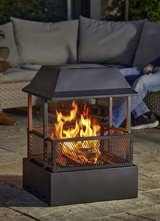 Feuerstelle Heat Haze aus pulverbeschichtetem Stahl