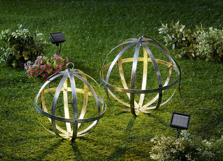 Solarlampen - Solarleuchte mit silbern-glänzender Metalloberfläche, in Farbe SILBER, in Ausführung LED-Kugel klein Ansicht 1