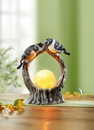 Beleuchtete Dekoration mit Vögel