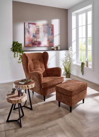 Ohrenbackensessel mit Hocker