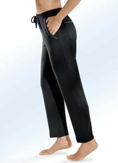 Hose mit dekorativer Nietenzier in 5 Farben 