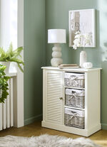 Teilmassive Kommode im Landhausstil 