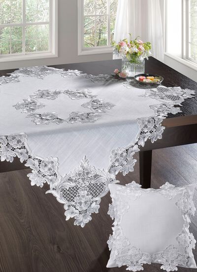 Elegante Tischdecken und Accessoires 