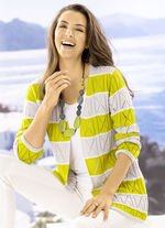 Strickjacke in Mustermix 