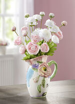 Vase mit Henkel und Pfingstrosen 