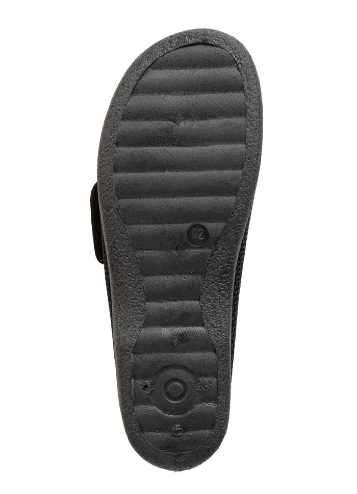 Hausschuh aus gepolstertem Textilmaterial 