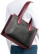Laurina, Tasche, Damen, aus Leder 