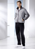 Freizeitanzug mit Seitentaschen 