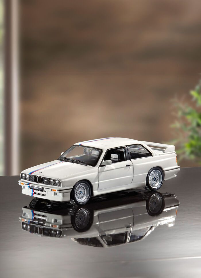 Bburago BMW M3 (E30) ´88 