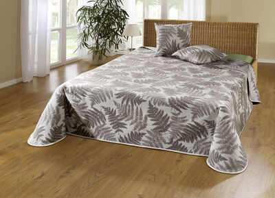 Tagesdecke mit naturnahen Blättermotiven 